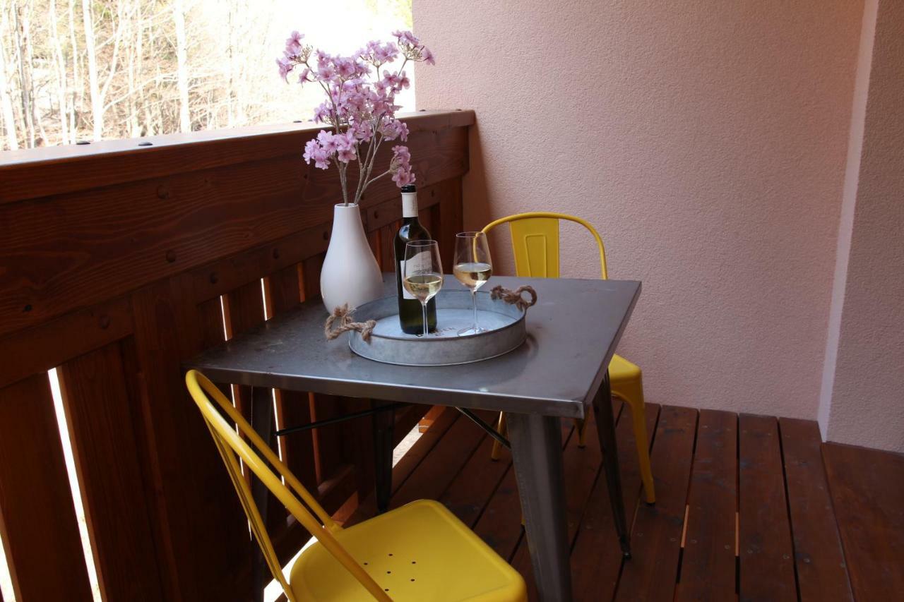 Apartman 17 Romantika Chopok Juh Тале Екстериор снимка